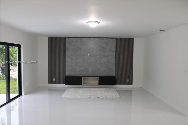 7630 SW 94th Ave, Miami, FL 33173