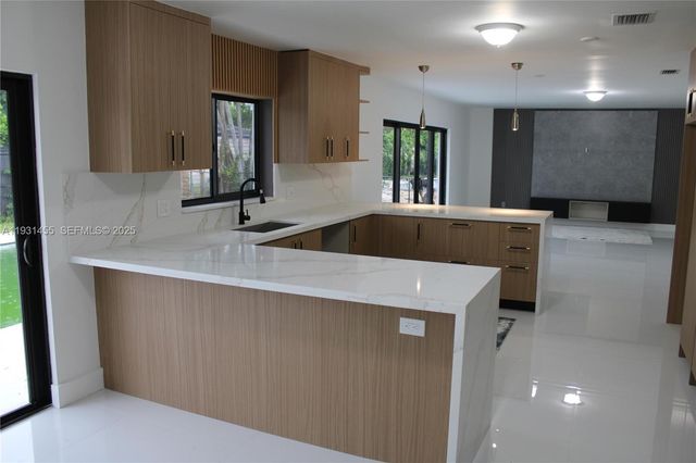 7630 SW 94th Ave, Miami, FL 33173