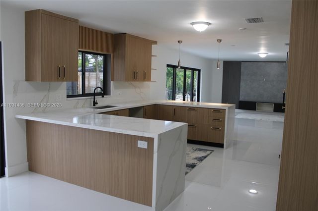 7630 SW 94th Ave, Miami, FL 33173