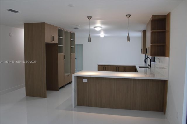 7630 SW 94th Ave, Miami, FL 33173