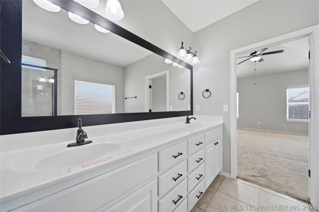 3309 W Knoxville Street W, Broken Arrow, OK 74012