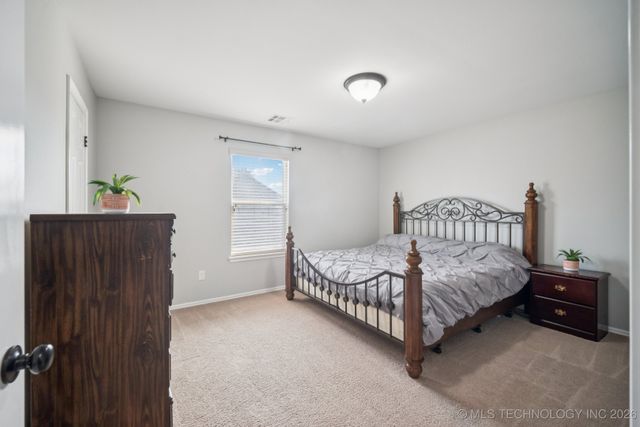 3309 W Knoxville Street W, Broken Arrow, OK 74012