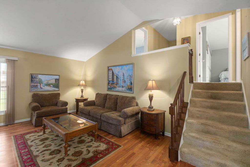 137 Sherman Court, Bartlett, IL 60103 — photo 4