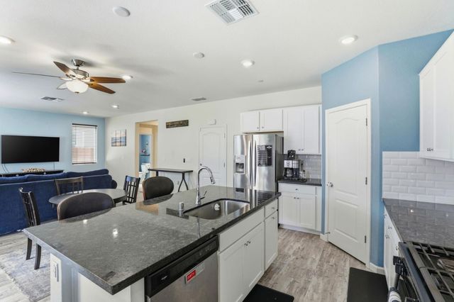 551 Gabriele Court, Hollister, CA 95023