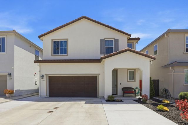 551 Gabriele Court, Hollister, CA 95023