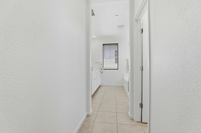 551 Gabriele Court, Hollister, CA 95023
