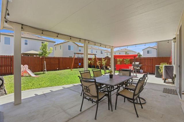 551 Gabriele Court, Hollister, CA 95023