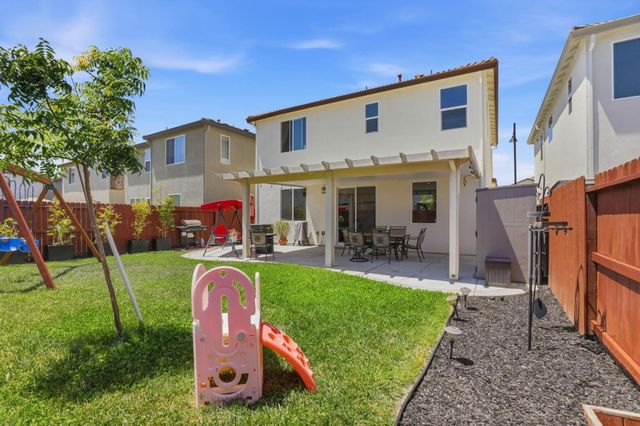 551 Gabriele Court, Hollister, CA 95023
