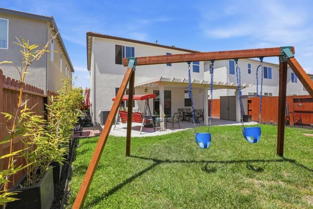 551 Gabriele Court, Hollister, CA 95023