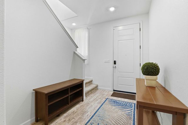 551 Gabriele Court, Hollister, CA 95023