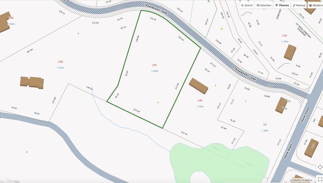 8 Strawberry Ln, Westport, MA 02790