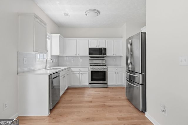 2123 Beacon Crest Drive, Buford, GA 30519