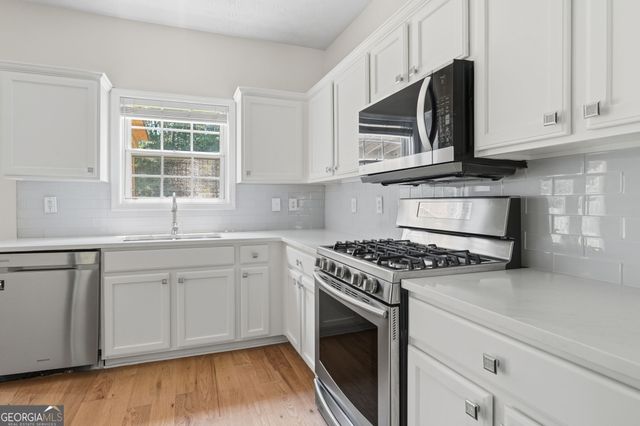2123 Beacon Crest Drive, Buford, GA 30519