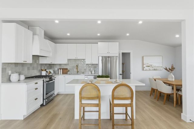 125 Shell Street, Pacifica, CA 94044