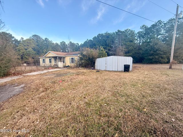 56 Riegel Drive, Hubert, NC 28539