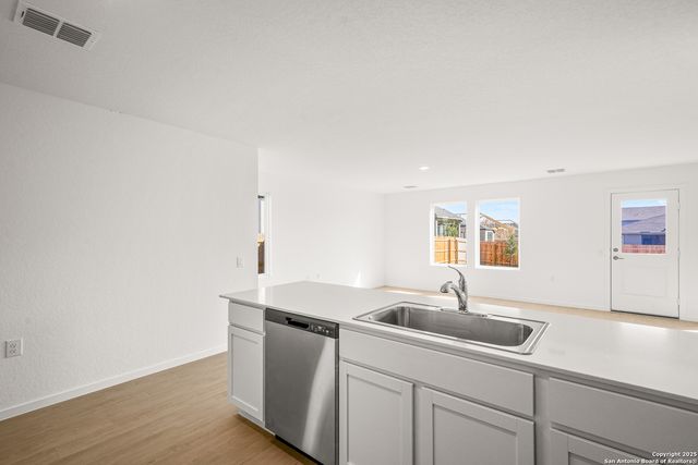 1314 Neria Loop, San Antonio, TX 78224