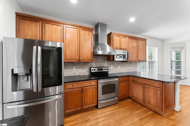 6 Aldgate Way, Greer, SC 29650