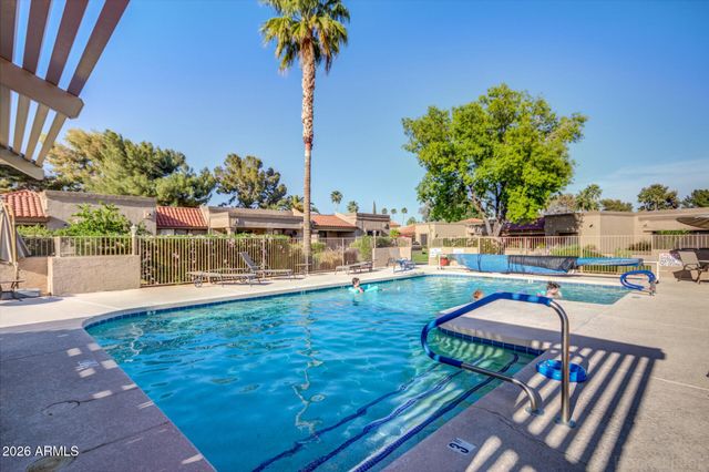 19122 N 98th Lane, Peoria, AZ 85382