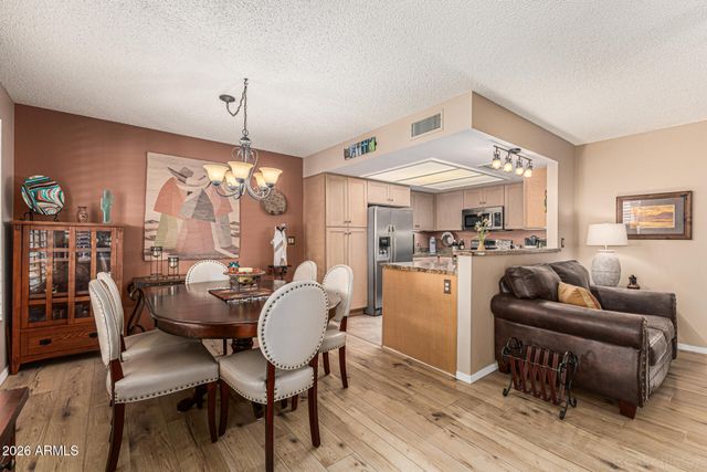 19122 N 98th Lane, Peoria, AZ 85382