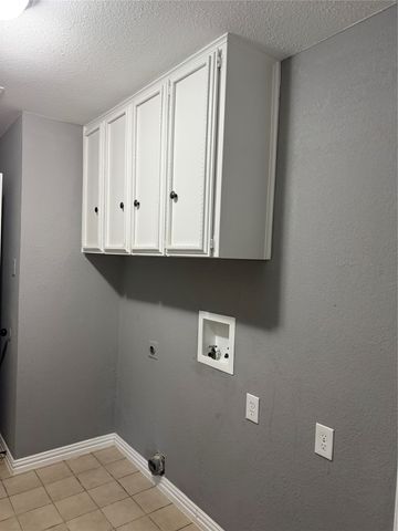 1801 Tameria Drive, Irving, TX 75060