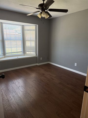 1801 Tameria Drive, Irving, TX 75060