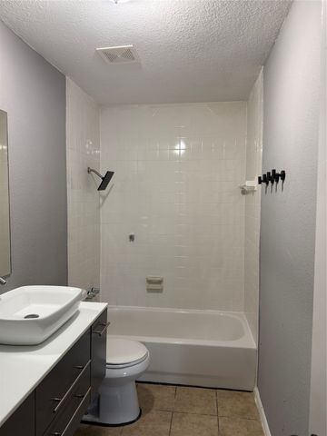 1801 Tameria Drive, Irving, TX 75060