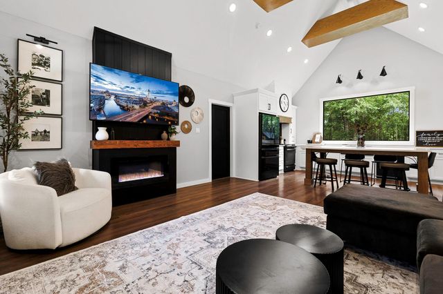 22797 Sharp Road, Montgomery, TX 77356