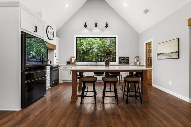 22797 Sharp Road, Montgomery, TX 77356