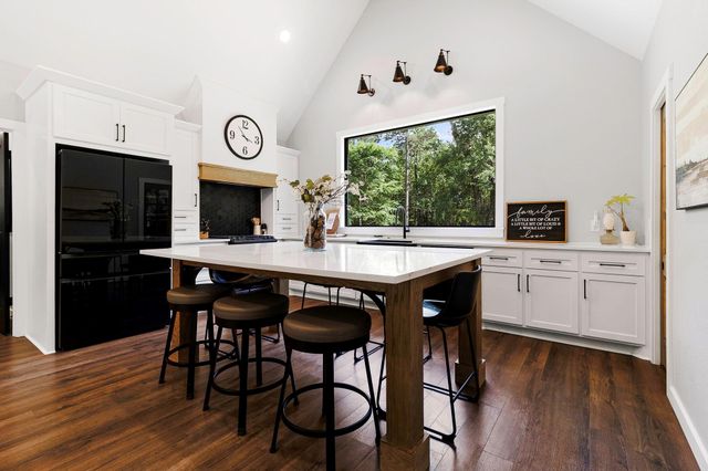 22797 Sharp Road, Montgomery, TX 77356