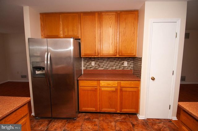 17 YORKSHIRE VILLAGE, Lawrence Township, NJ 08648