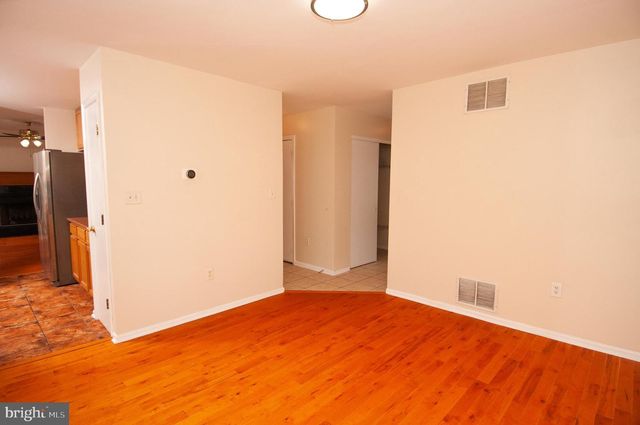 17 YORKSHIRE VILLAGE, Lawrence Township, NJ 08648