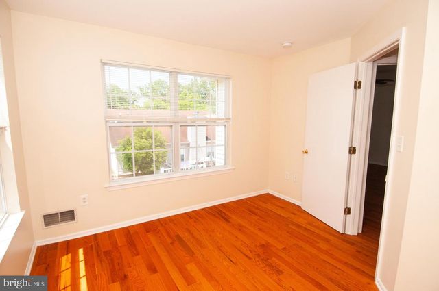 17 YORKSHIRE VILLAGE, Lawrence Township, NJ 08648