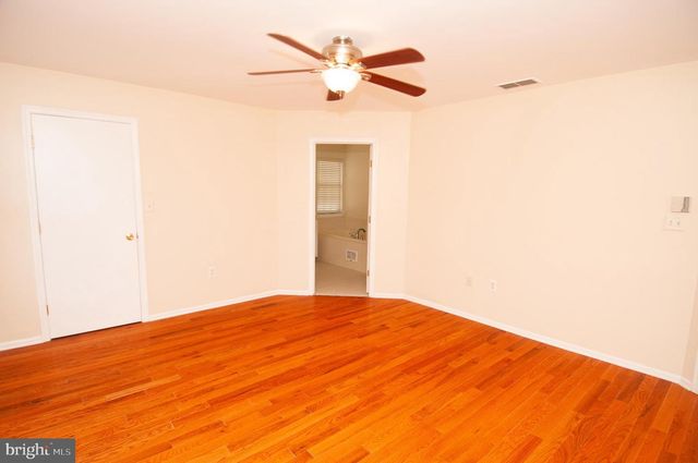 17 YORKSHIRE VILLAGE, Lawrence Township, NJ 08648