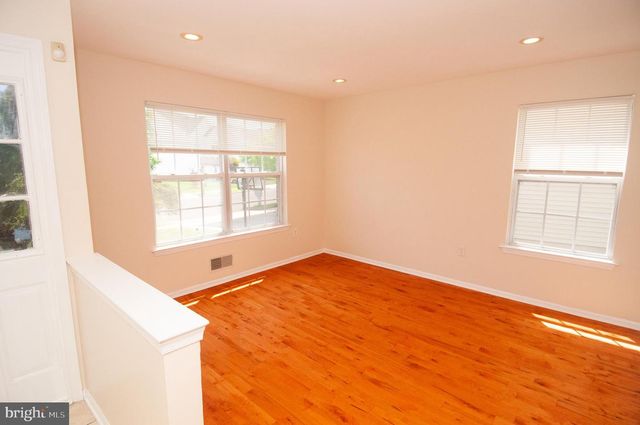 17 YORKSHIRE VILLAGE, Lawrence Township, NJ 08648