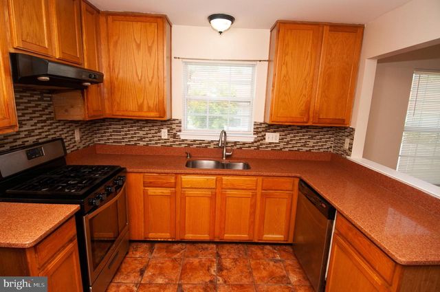 17 YORKSHIRE VILLAGE, Lawrence Township, NJ 08648