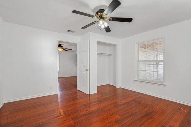 2701 Almendares Avenue, Pasadena, TX 77506