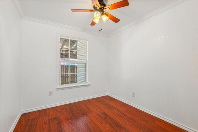 2701 Almendares Avenue, Pasadena, TX 77506