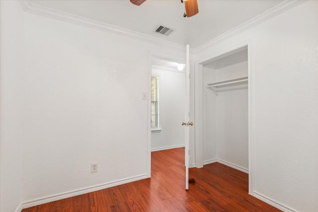 2701 Almendares Avenue, Pasadena, TX 77506