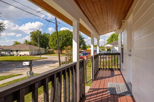 2701 Almendares Avenue, Pasadena, TX 77506