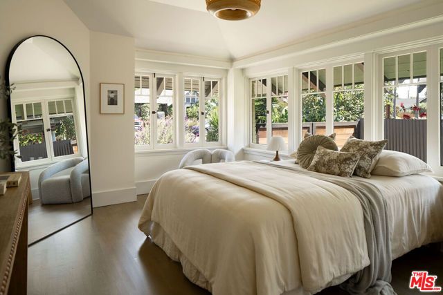 2122 W 29th Street, Los Angeles, CA 90018