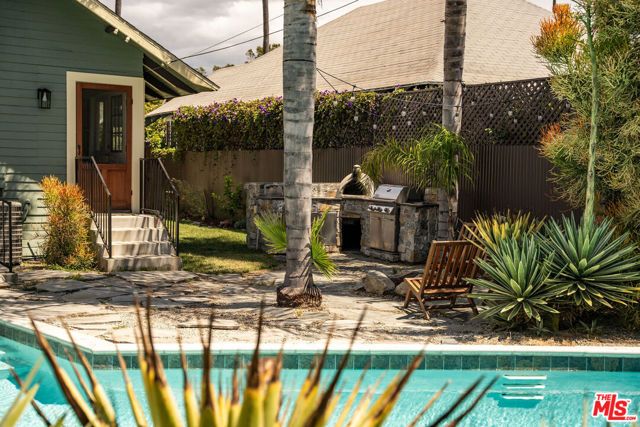 2122 W 29th Street, Los Angeles, CA 90018