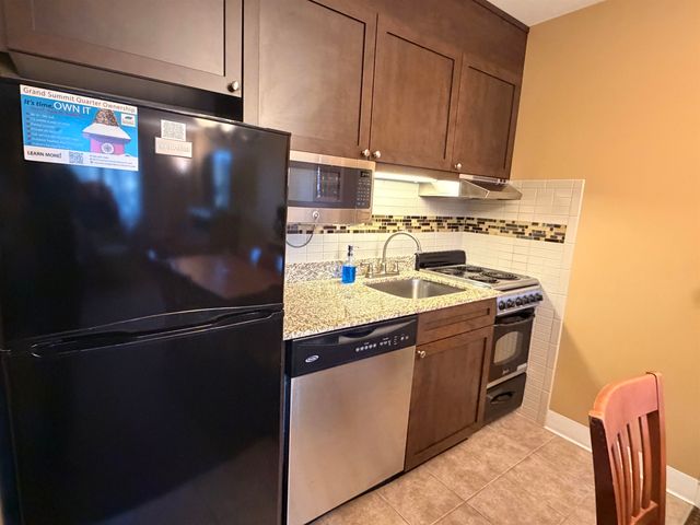 204 206 Qtr 2 Grand Summit Way 204 206 Qtr 2, Dover, VT 05356