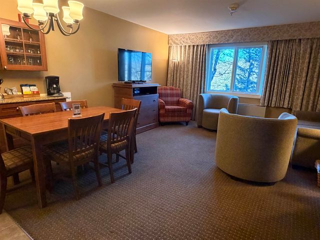 204 206 Qtr 2 Grand Summit Way 204 206 Qtr 2, Dover, VT 05356