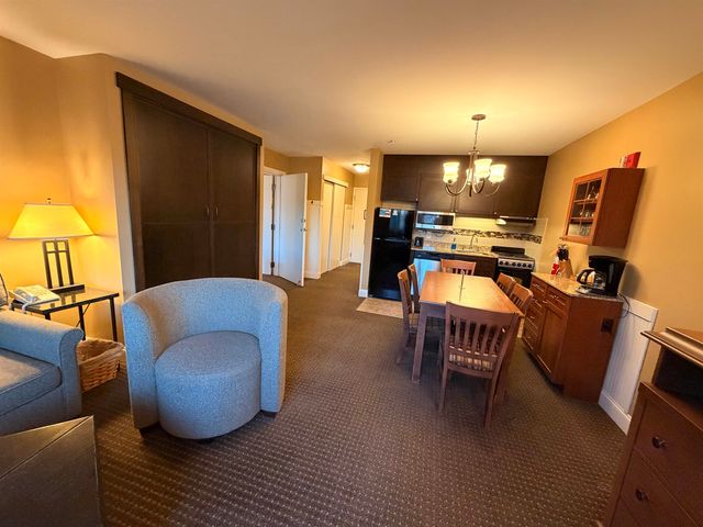 204 206 Qtr 2 Grand Summit Way 204 206 Qtr 2, Dover, VT 05356