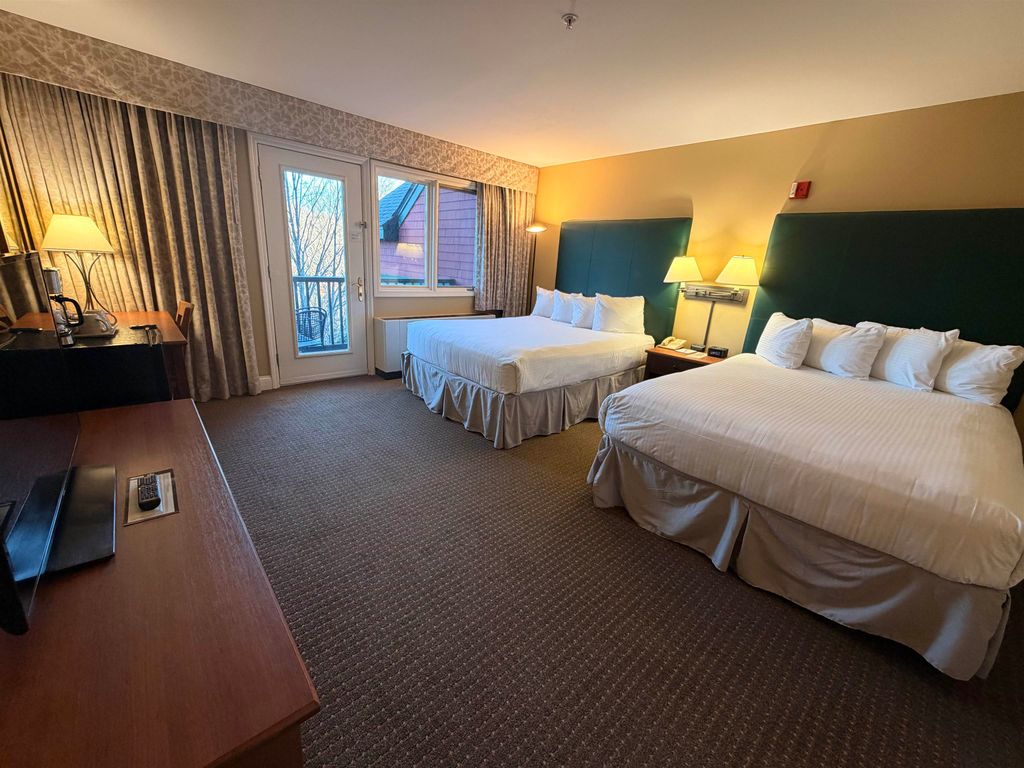 204 206 Qtr 2 Grand Summit Way 204 206 Qtr 2, Dover, VT 05356