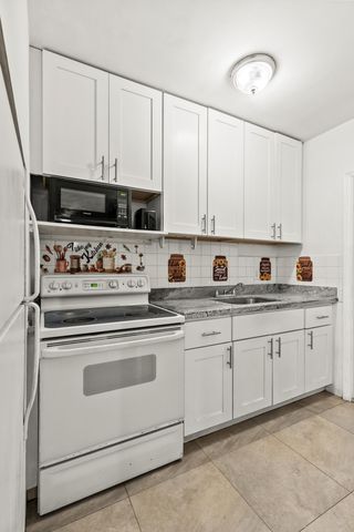 1021 NE 24th Avenue 12, Pompano Beach, FL 33062