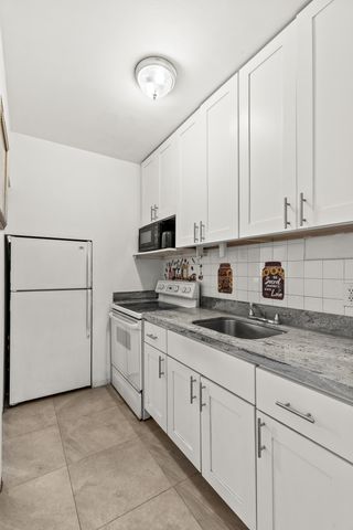 1021 NE 24th Avenue 12, Pompano Beach, FL 33062