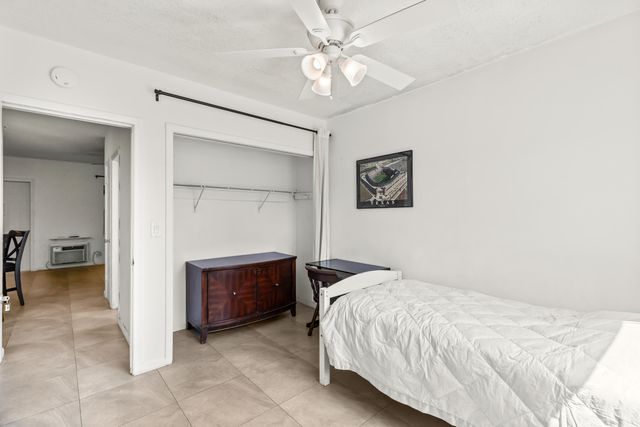 1021 NE 24th Avenue 12, Pompano Beach, FL 33062