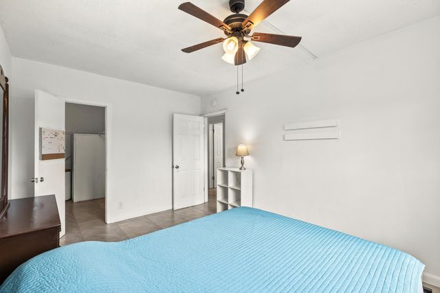 1021 NE 24th Avenue 12, Pompano Beach, FL 33062