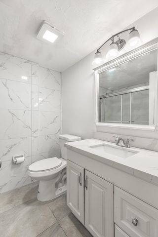 1021 NE 24th Avenue 12, Pompano Beach, FL 33062